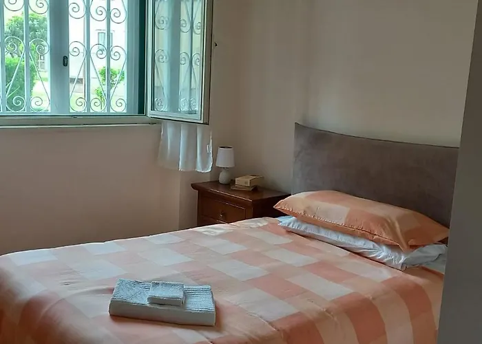 Ary's House Apartment Rom